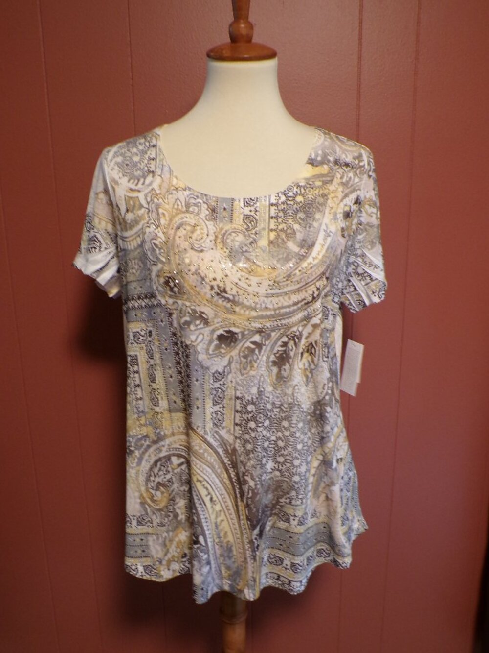 Style & Co NWT Women's Round Neck Abstract with Rhinestones Tee Size: Large